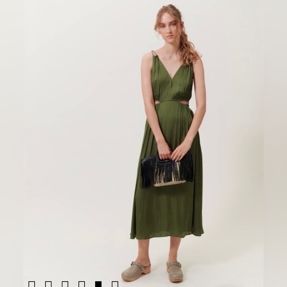 SIZE 34 MAJE KHAKI SATIN LONG STRAIGHT-CUT DRESS WITH OPENWORK AT THE WAIST 👗 - Picture 9 of 11